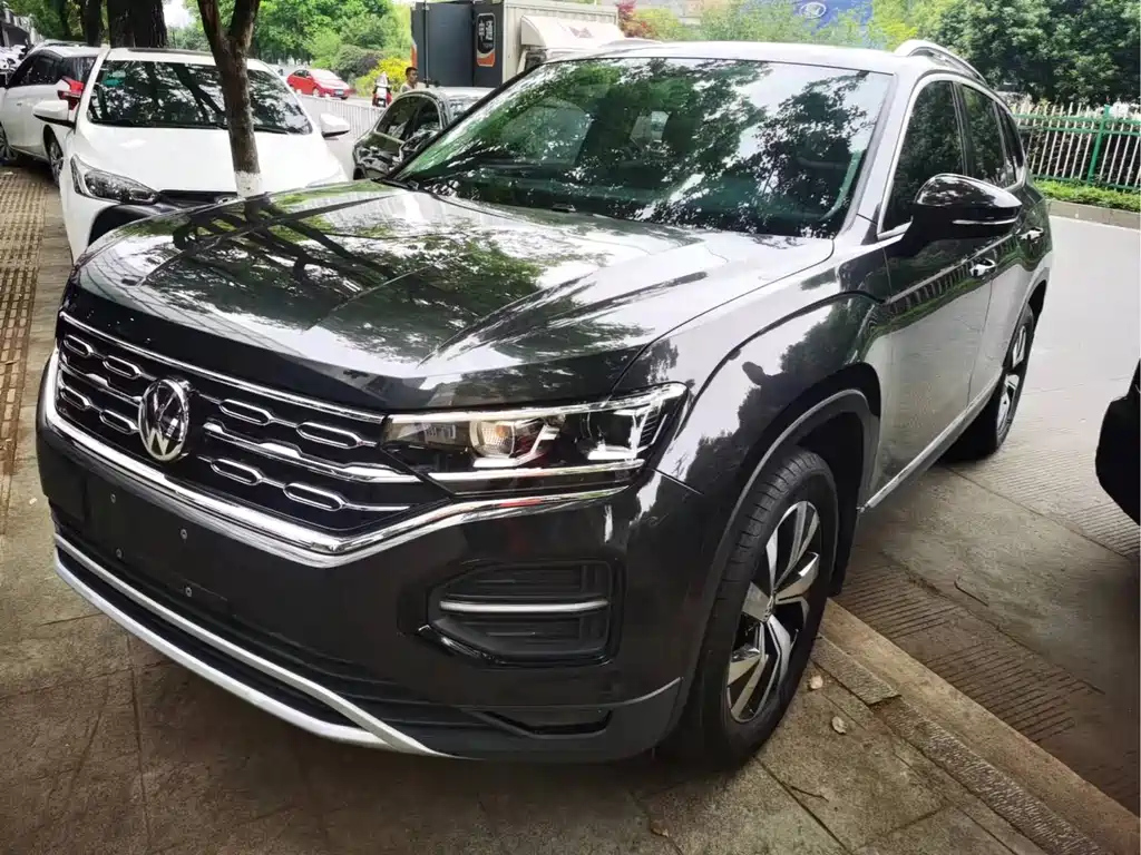 VOLKSWAGEN TAYRON 2019