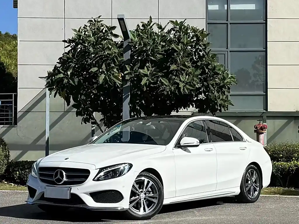 MERCEDES BENZ C-CLASS 2016