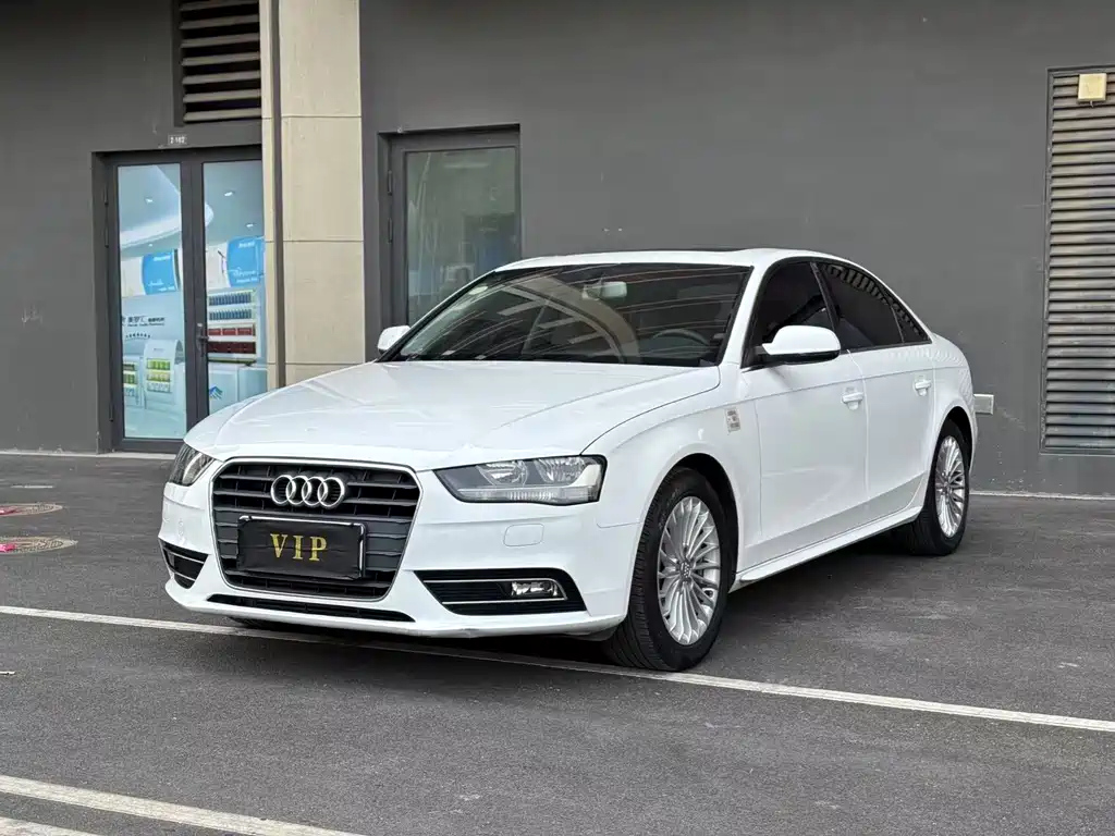 AUDI A4L 2015