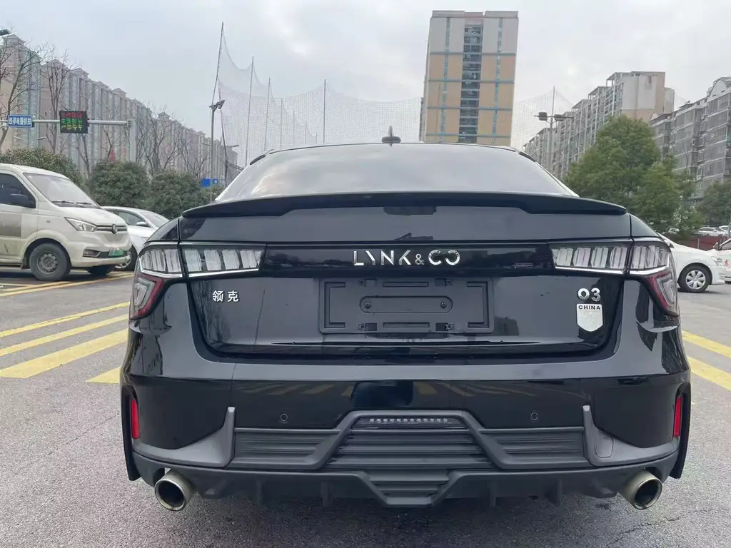 LYNK&CO 03 2018