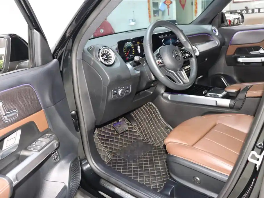 MERCEDES BENZ GLB 2022