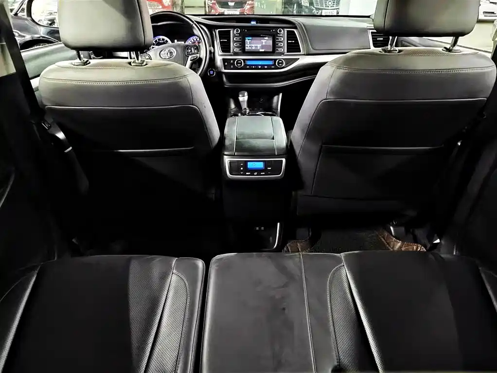 TOYOTA HIGHLANDER 2018