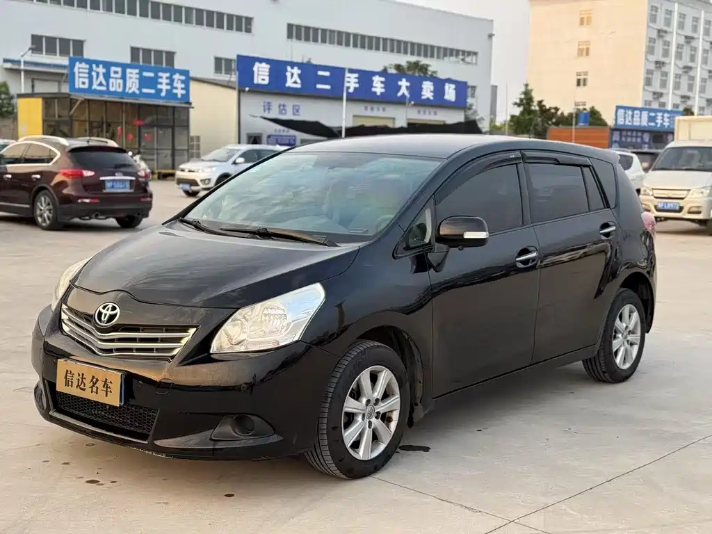 TOYOTA ESCAPE 2014