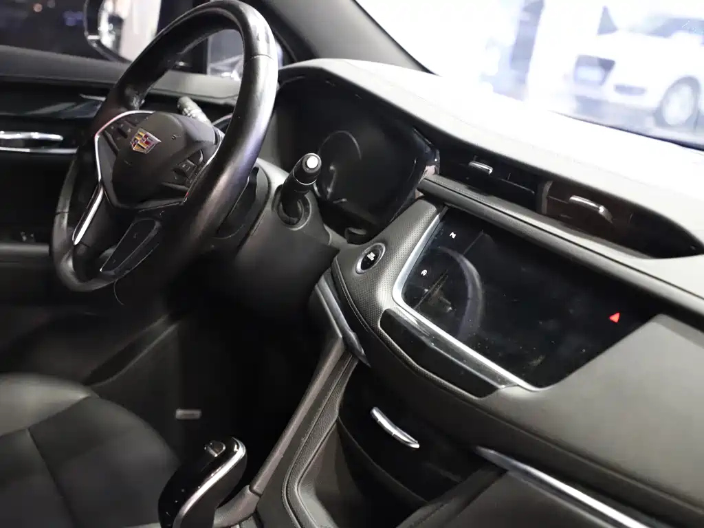 CADILLAC XT5 2021