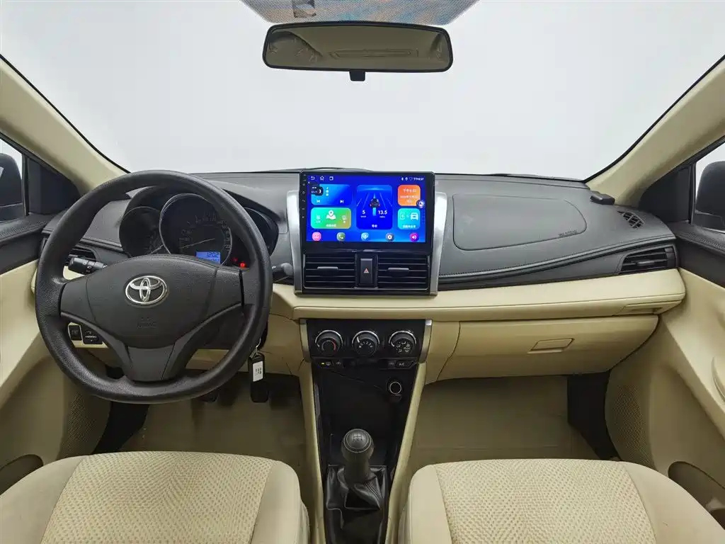 TOYOTA VIOS 2015