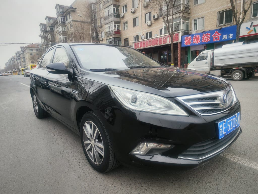 CHANGAN EADO 2015
