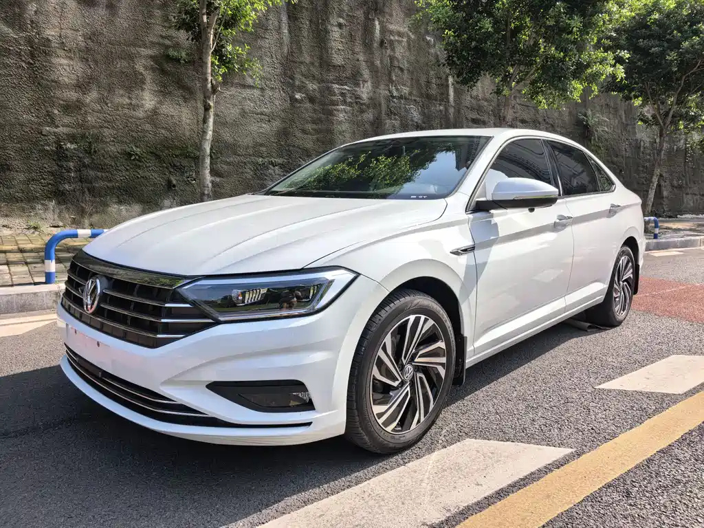 VOLKSWAGEN SAGITAR 2021