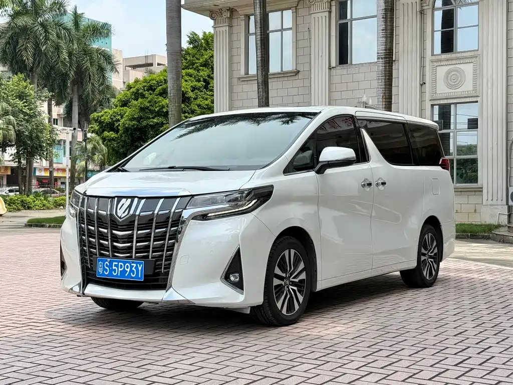 TOYOTA ALPHARD 2018