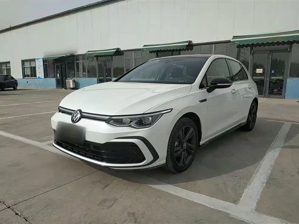 VOLKSWAGEN GOLF 2021