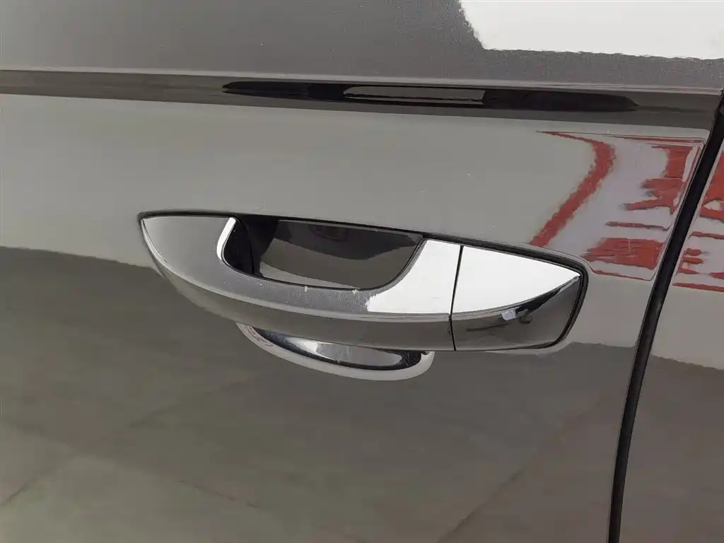 VOLKSWAGEN BORA 2018
