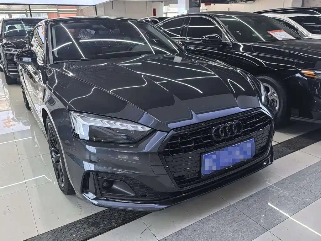 AUDI A5 2021
