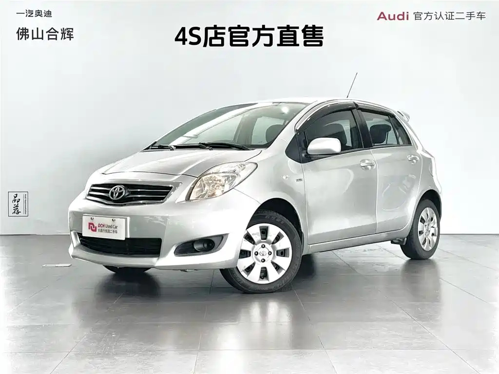 TOYOTA YARIS 2011