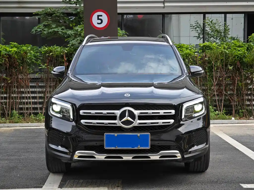 MERCEDES BENZ GLB 2021