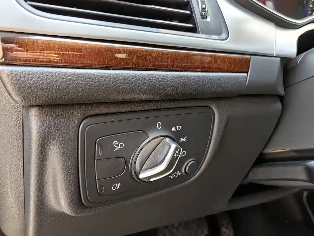AUDI A6L 2017