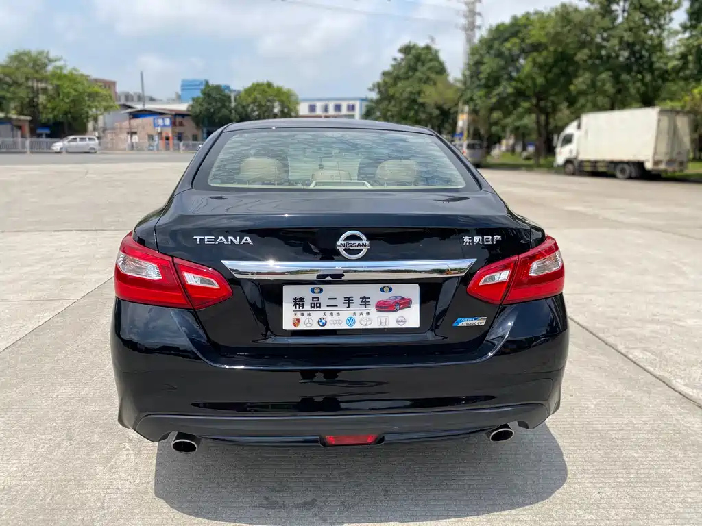 NISSAN TEANA 2016