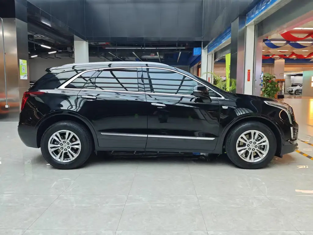 CADILLAC XT5 2023