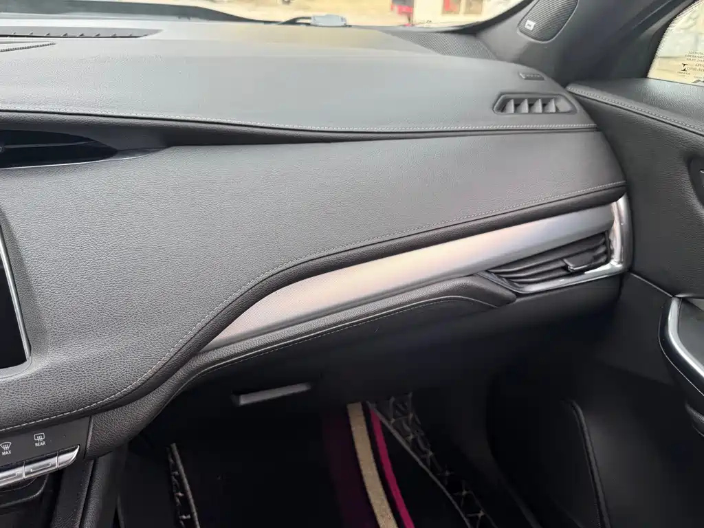 CADILLAC XT4 2021