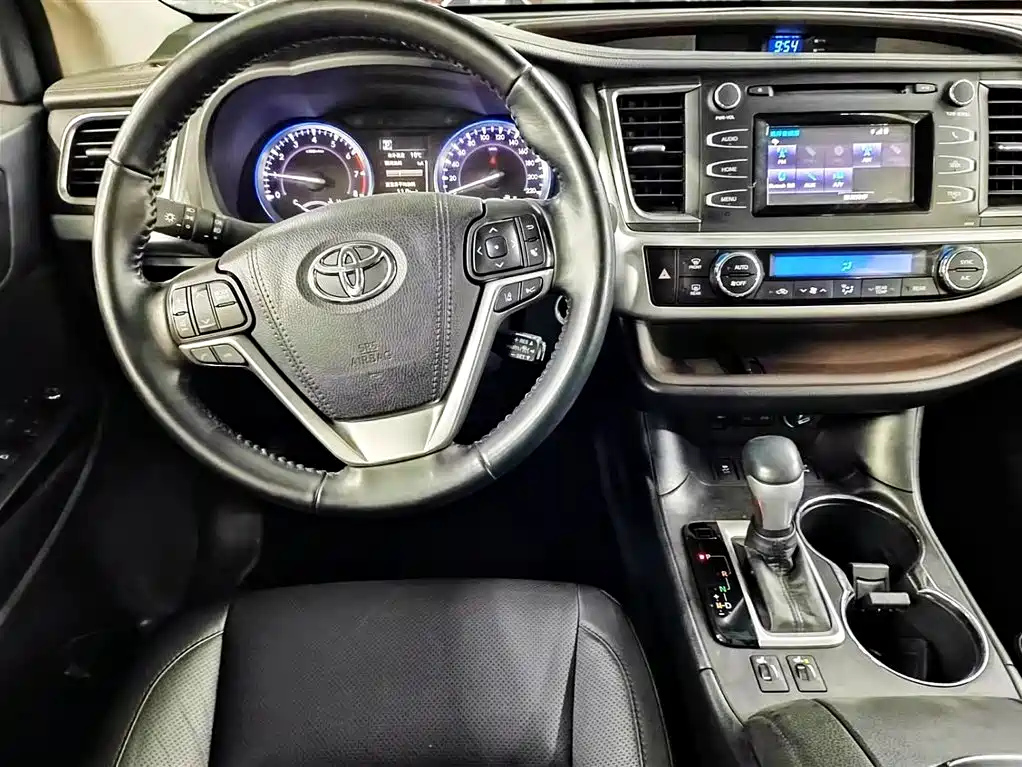 TOYOTA HIGHLANDER 2018