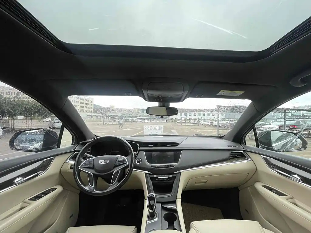 CADILLAC XT5 2016