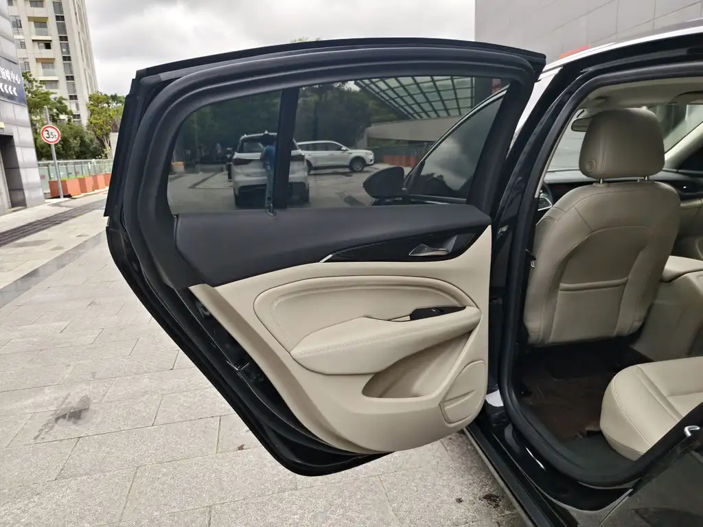 BUICK REGAL 2021