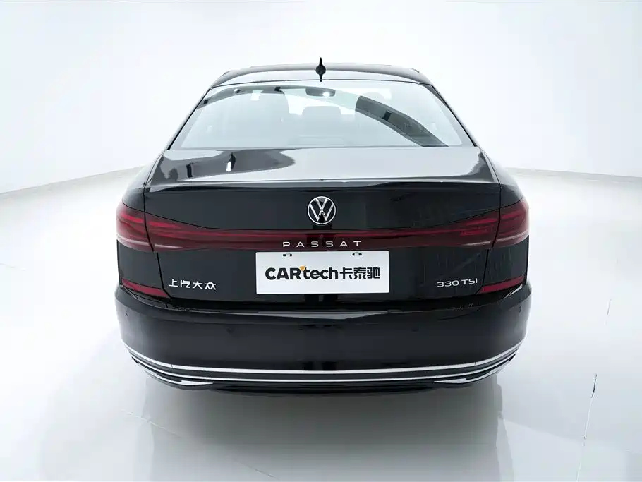 VOLKSWAGEN PASSAT 2022