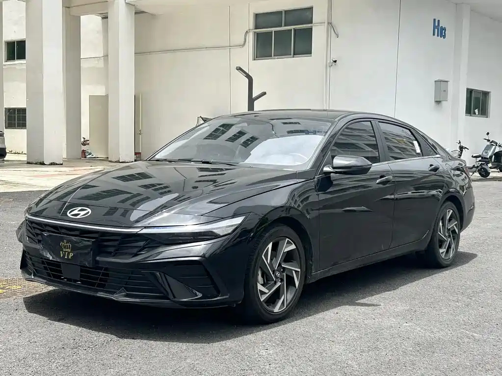 HYUNDAI ELANTRA 2023