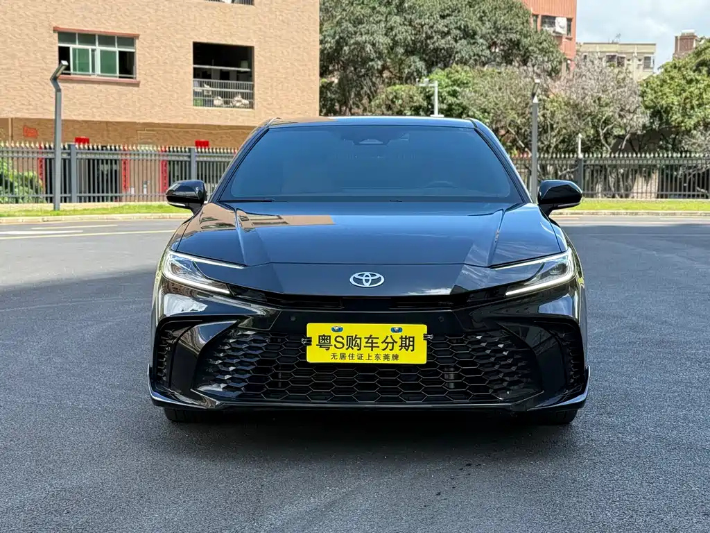 TOYOTA CAMRY 2024