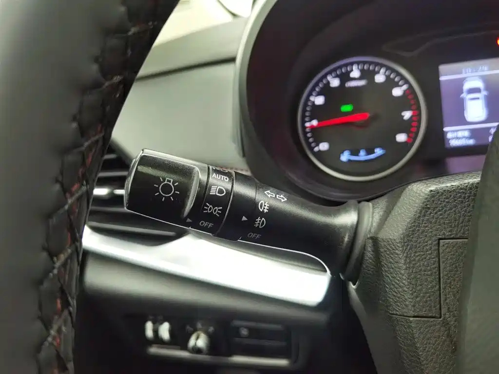 JAC REFINE R3 2018