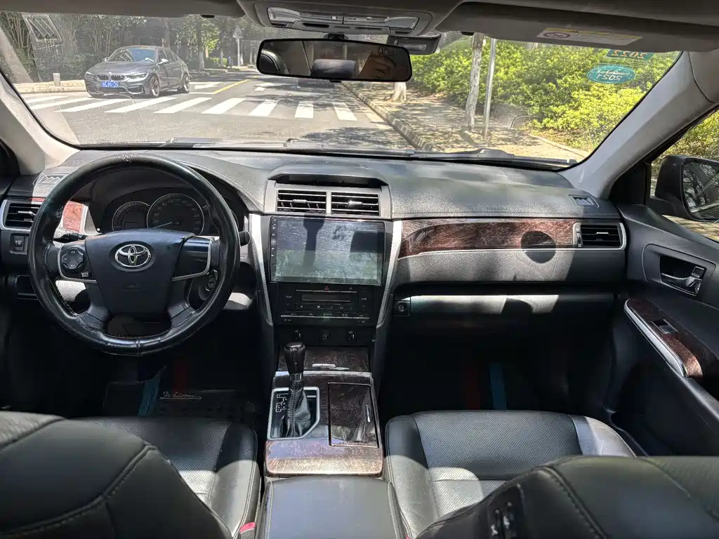 TOYOTA CAMRY 2016