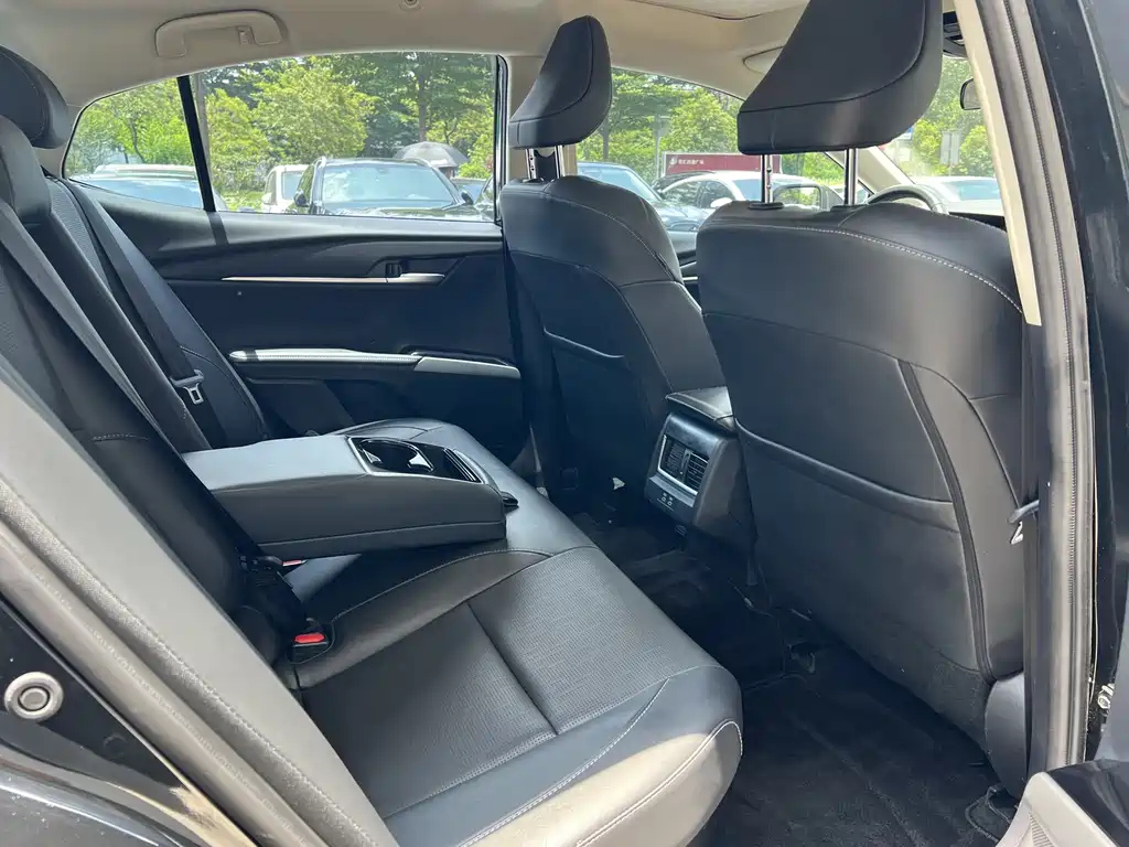 TOYOTA CAMRY 2024