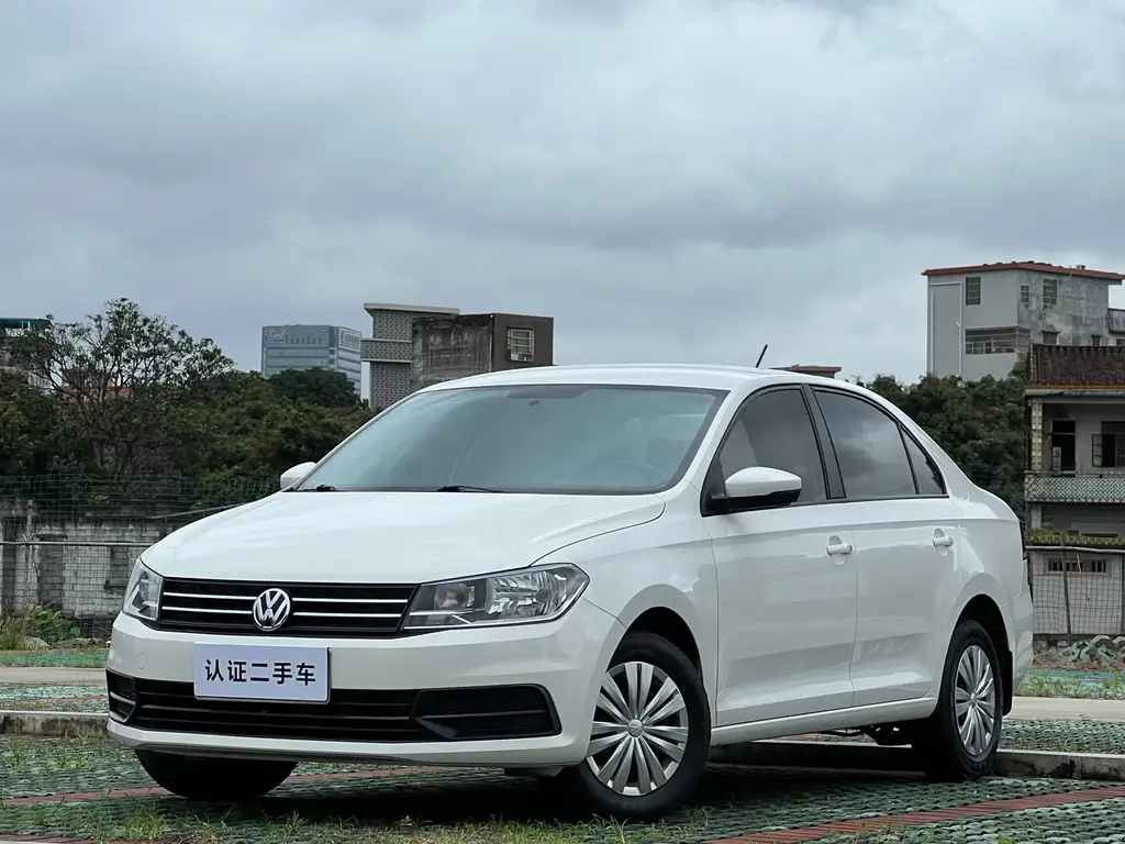 VOLKSWAGEN SANTANA 2021