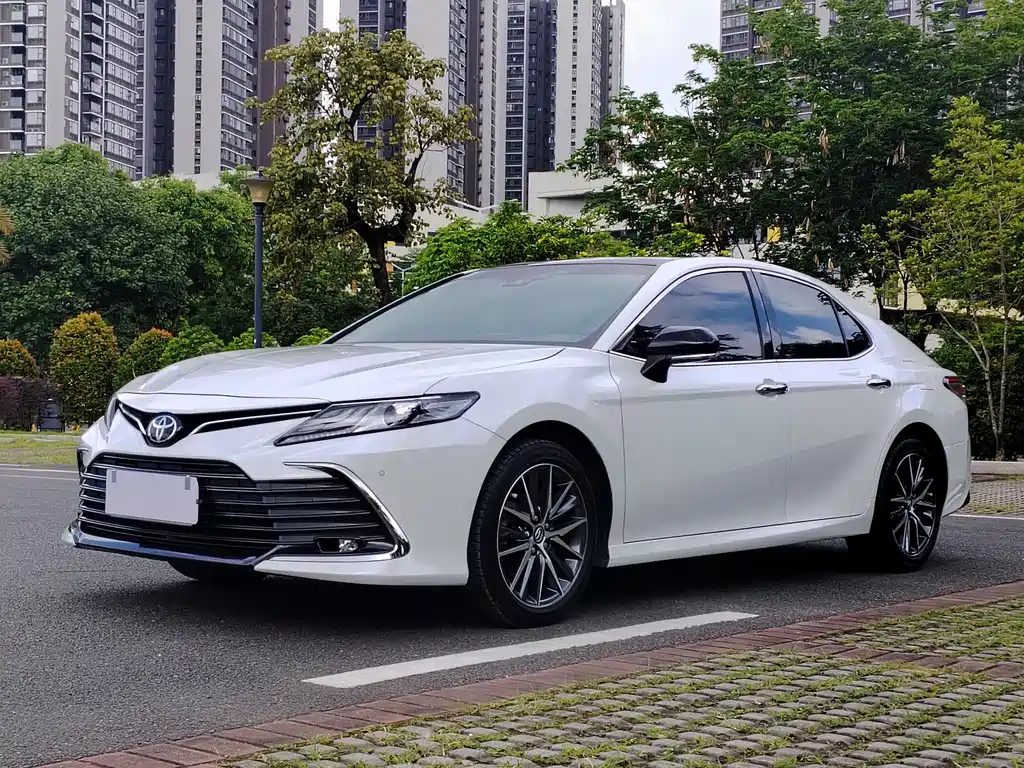 TOYOTA CAMRY 2021