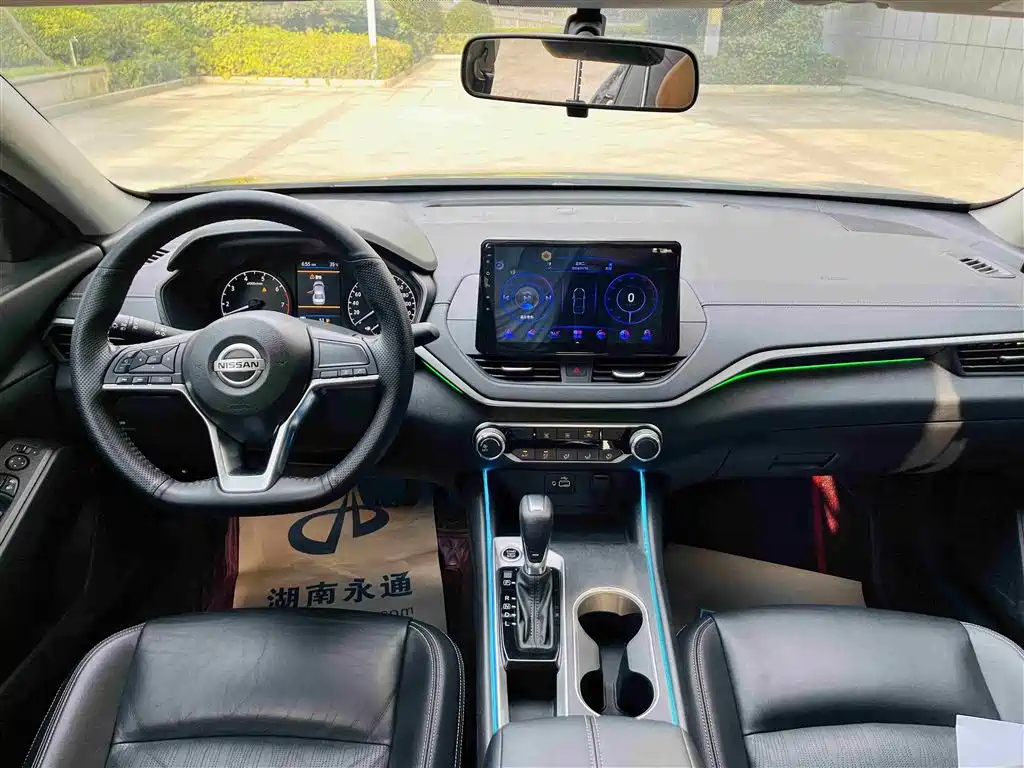NISSAN TEANA 2022