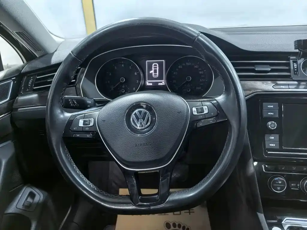 VOLKSWAGEN MAGOTAN 2019