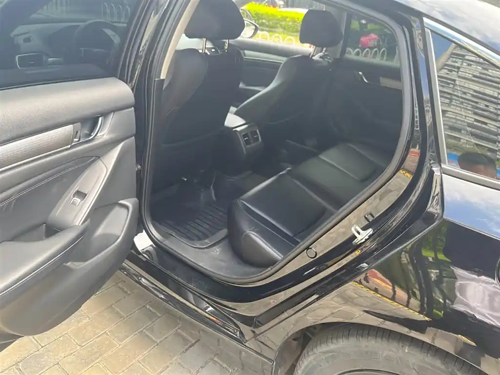 HONDA ACCORD 2018