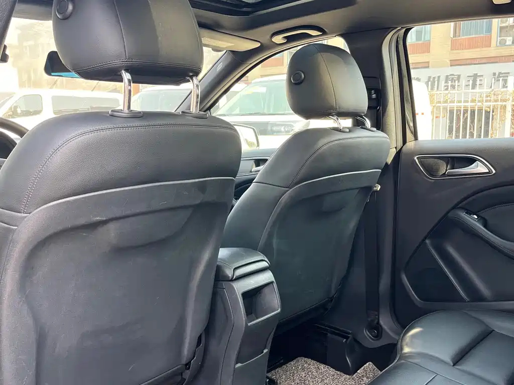 MERCEDES BENZ B-CLASS 2012