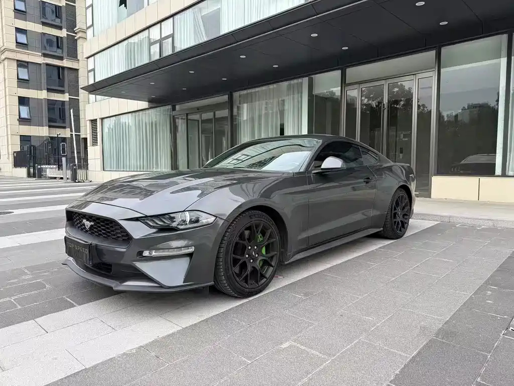 FORD MUSTANG 2021