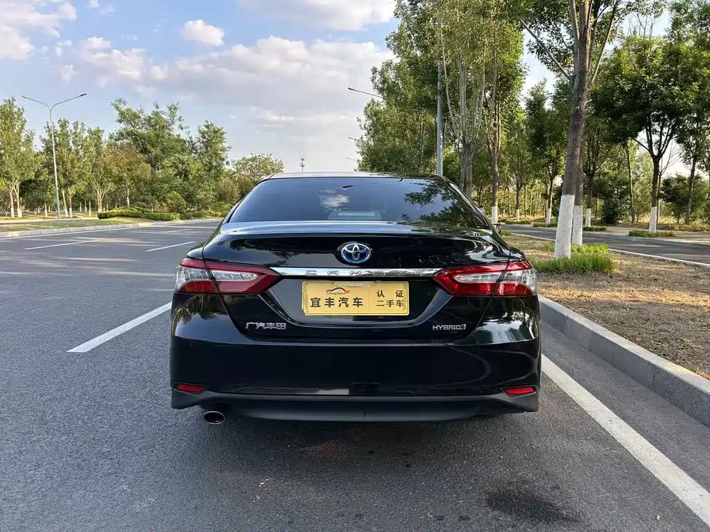 TOYOTA CAMRY 2019