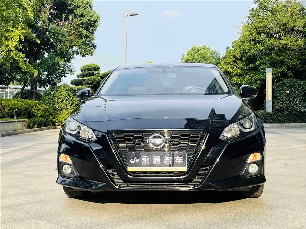 NISSAN TEANA 2022