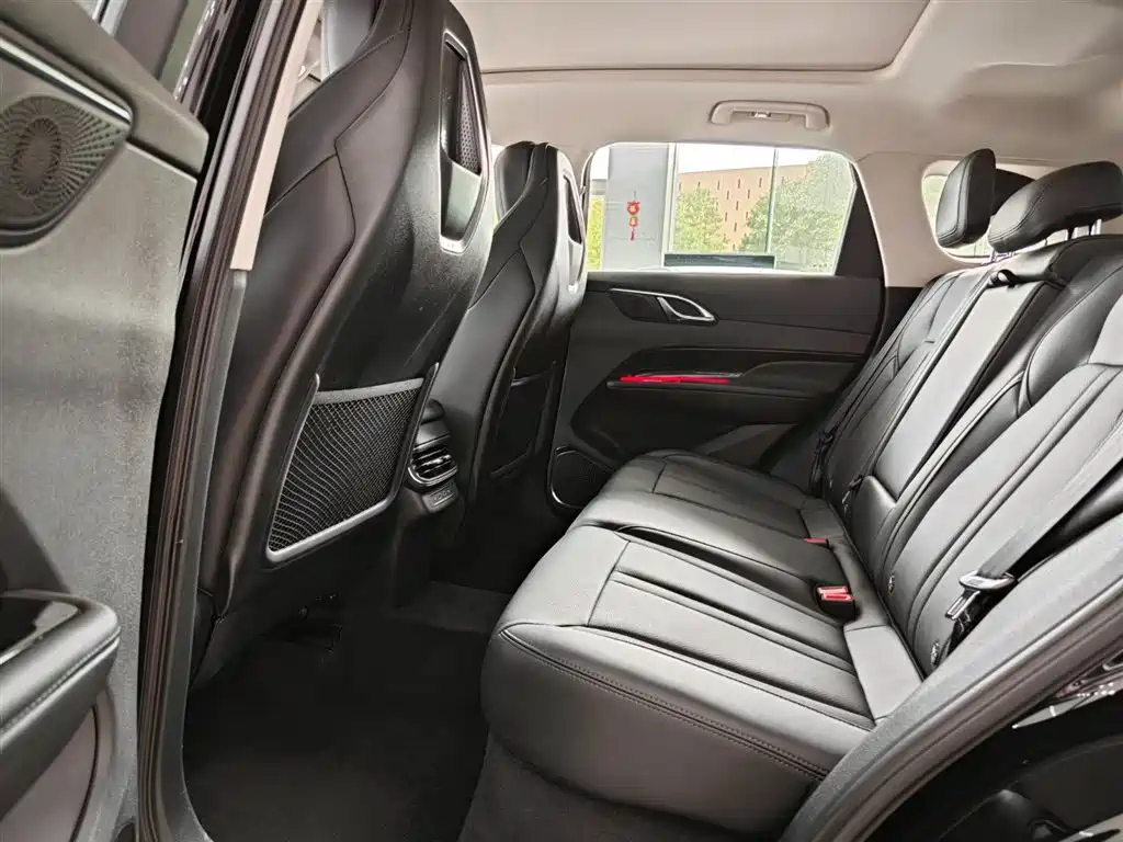 HONGQI HS3 PHEV 2024