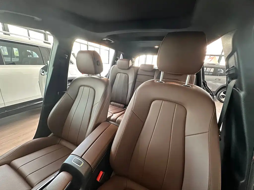 MERCEDES BENZ GLB 2020