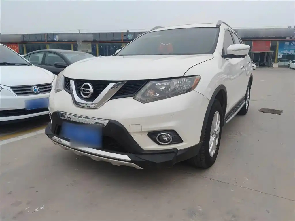NISSAN X-TRAIL 2015