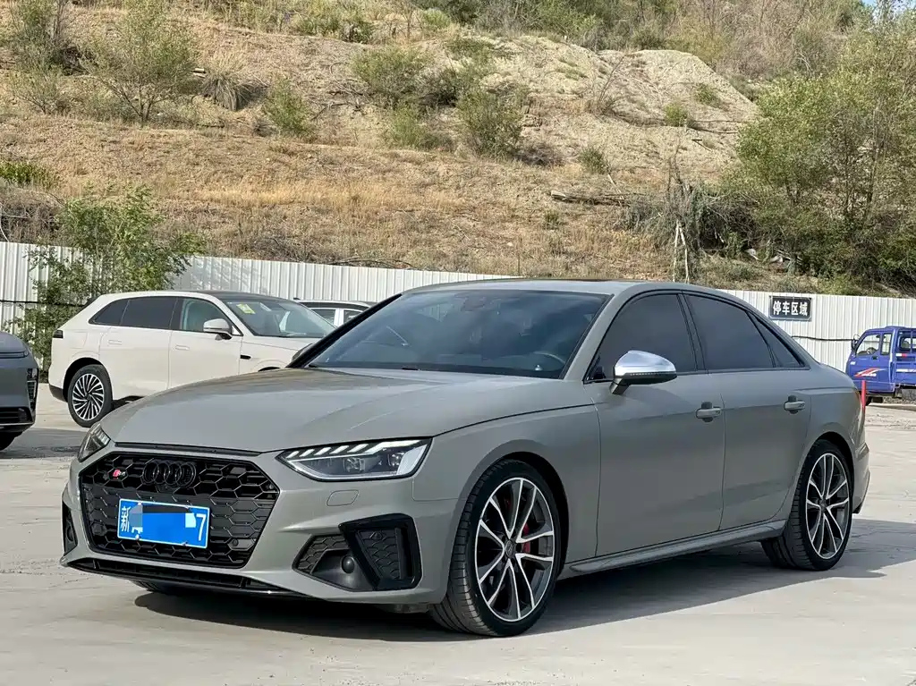 AUDI S4 2022