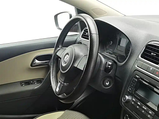 VOLKSWAGEN POLO 2012 YEAR 1.6L CROSS POLO MT 2012