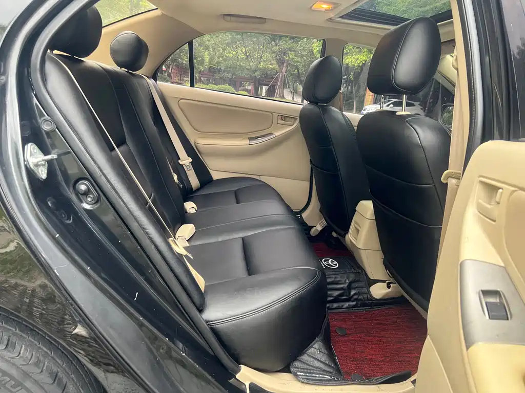 TOYOTA COROLLA 2013