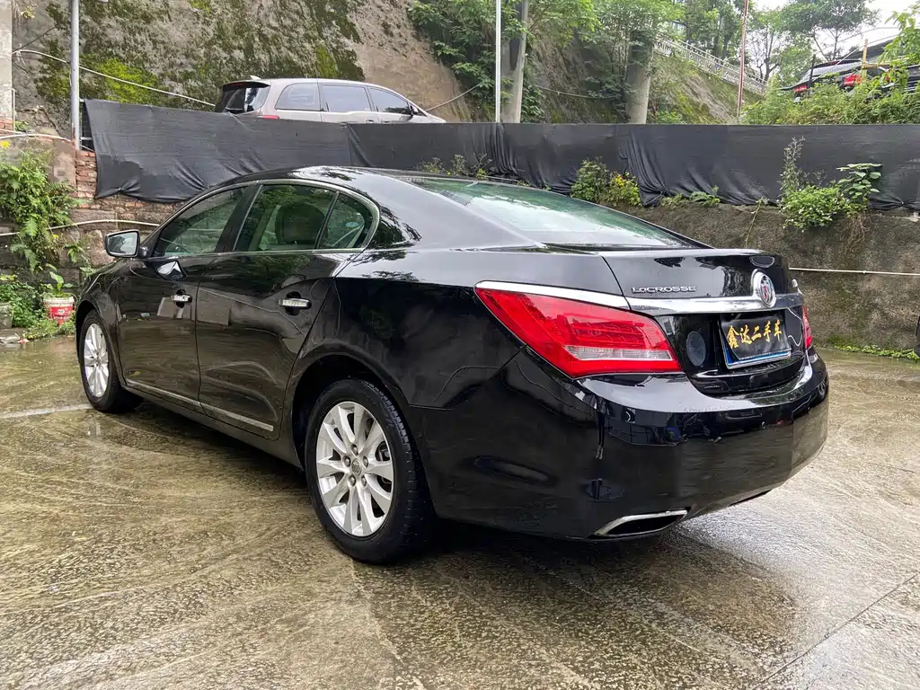 BUICK LACROSSE 2013