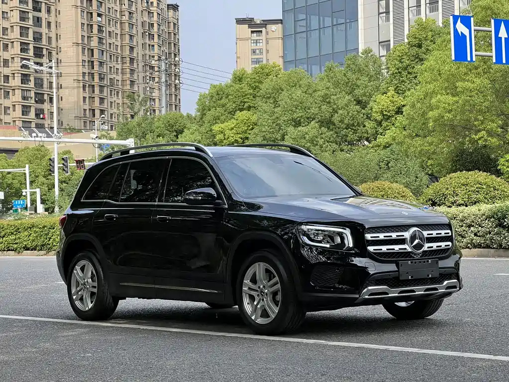 MERCEDES BENZ GLB 2022