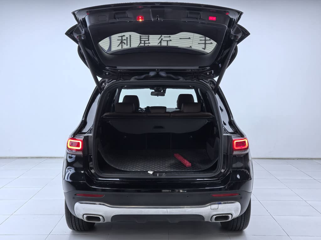 MERCEDES BENZ GLB 2023