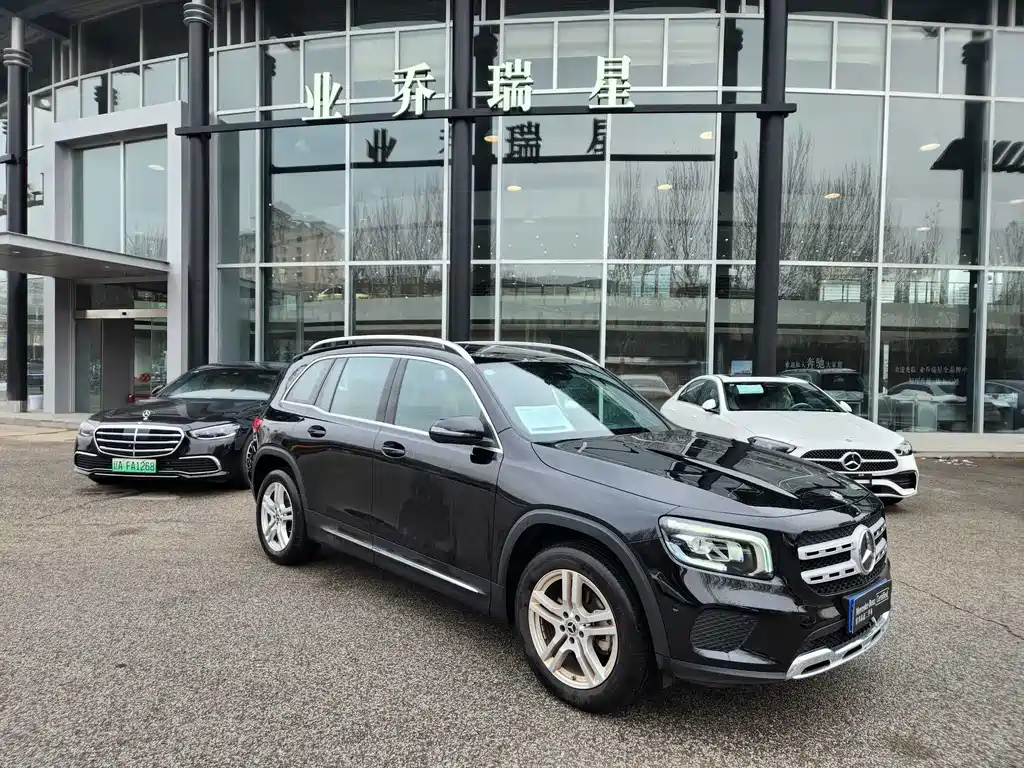 MERCEDES BENZ GLB 2022