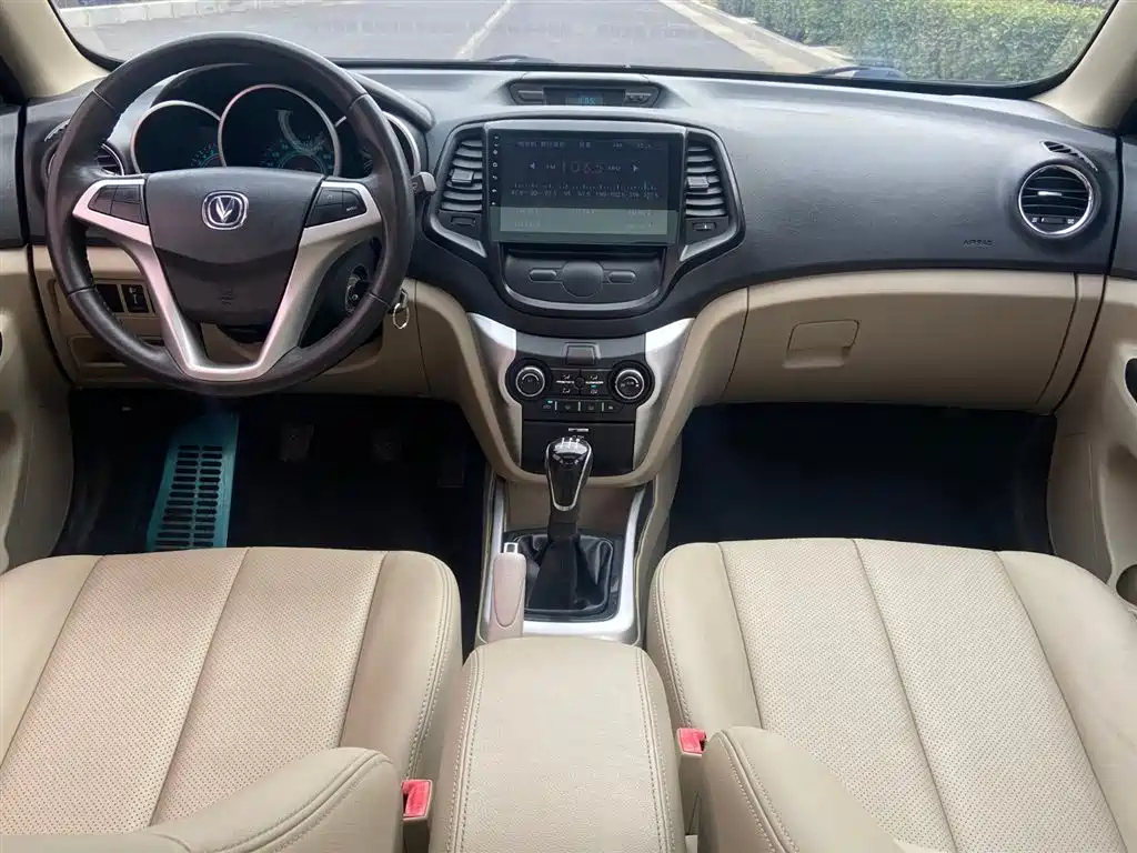 CHANGAN EADO 2014